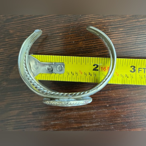 Vintage Cuff Bracelet. Gender neutral. Wood and Shell inlay. - Picture 5 of 8